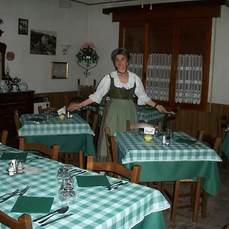 Ristorante Svizzera Отель Видичатико